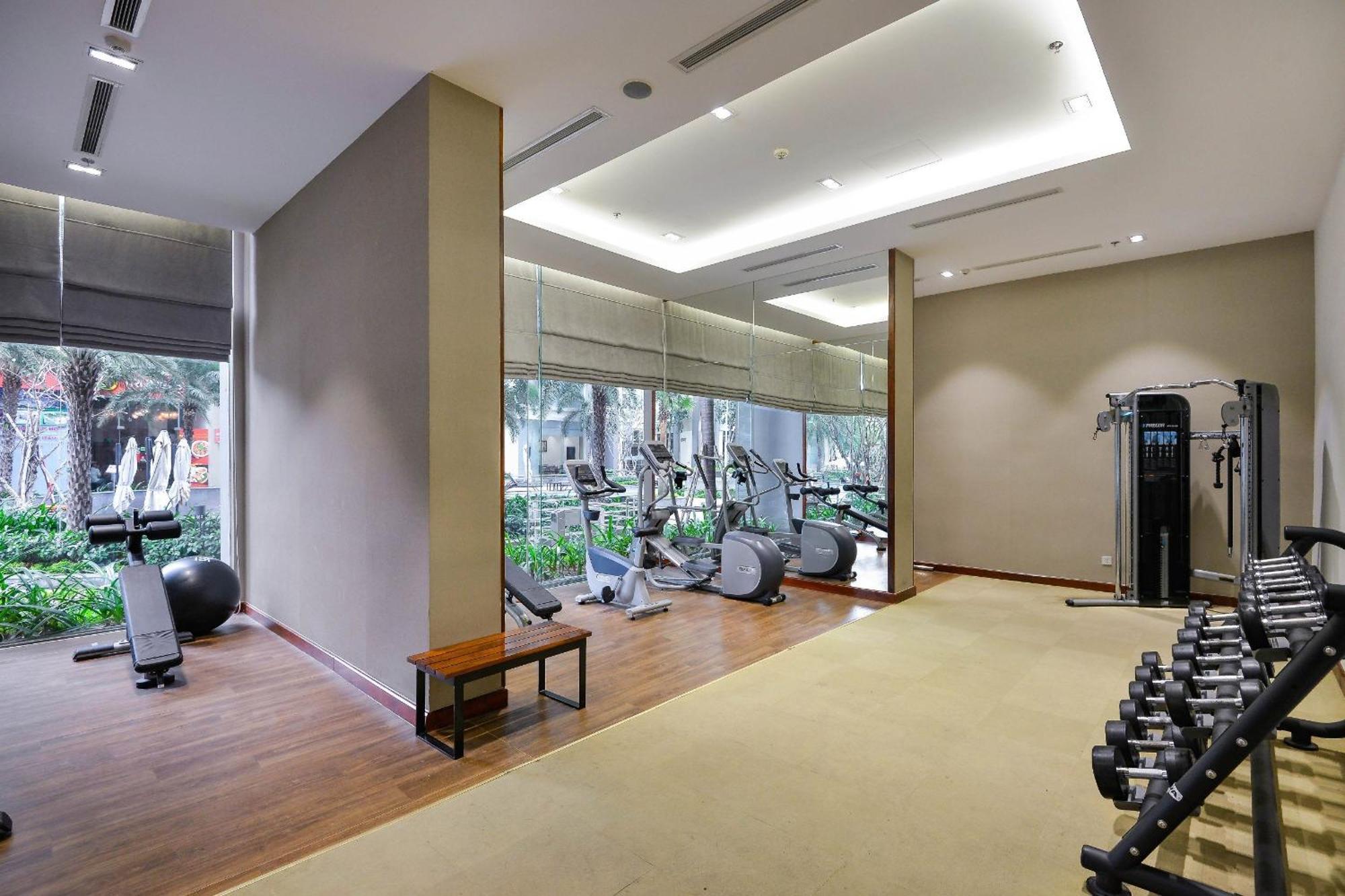 The Manor 2 River View, Near Landmark 81, Free Pool Access