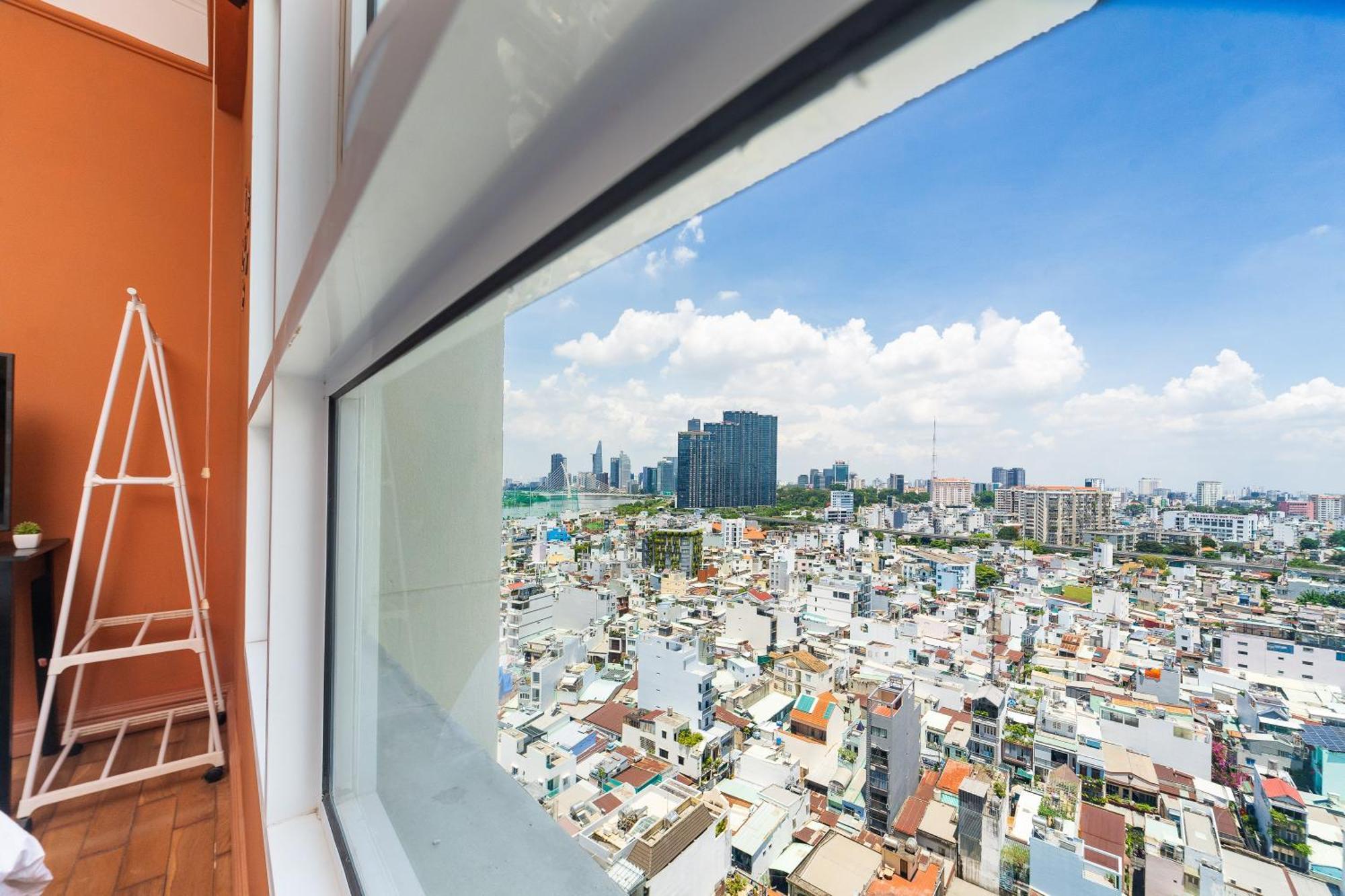 Apartment The Manor 2 River View, Near Landmark 81, Free Pool Access Ho Chi Minh City